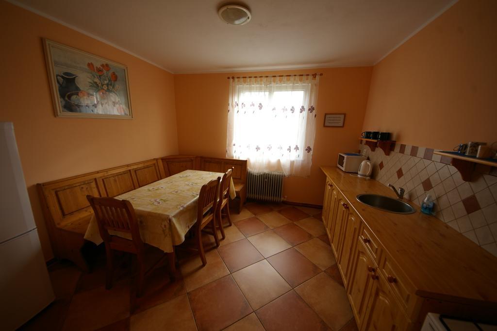 Penzion Mansky Dvur Dolni Zandov Exteriör bild